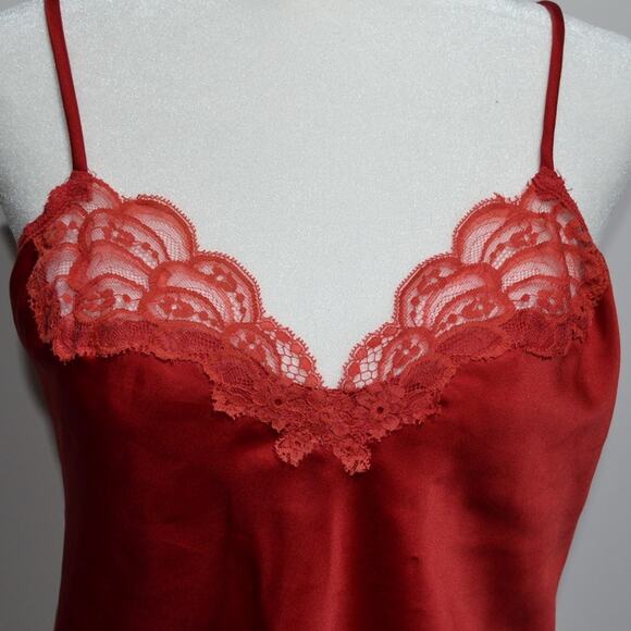 Warners Vintage Red Lace Camisole Tank Top Size 34 - Picture 3 of 9